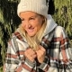 Kombination Hoodie und Wintermantel oder Winterjacke Vorschaubild